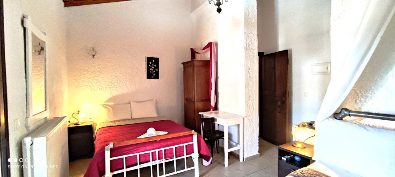 Hotel Keramos Zarós Esterno foto