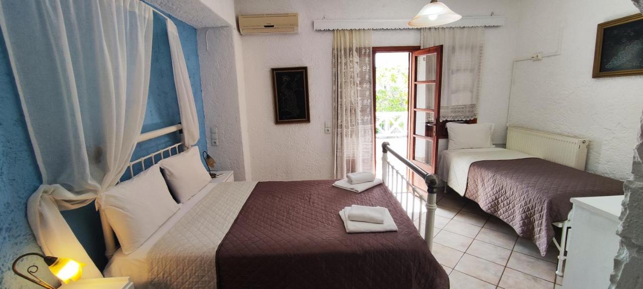Hotel Keramos Zarós Esterno foto