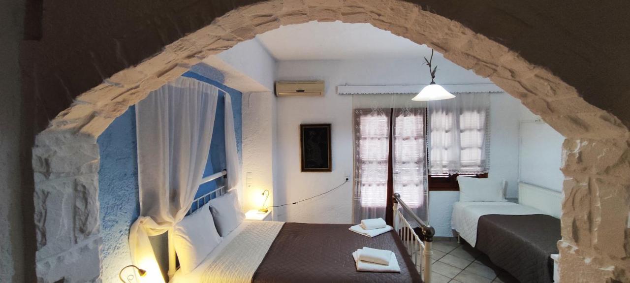 Hotel Keramos Zarós Esterno foto